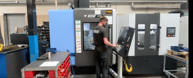 RK Industries løfter produktionen med DVF 5000, paletteløsning og Puma 600LM